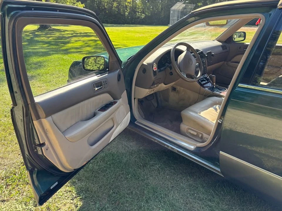 1996 Lexus LS 2nd Gen - Image 15 of 19