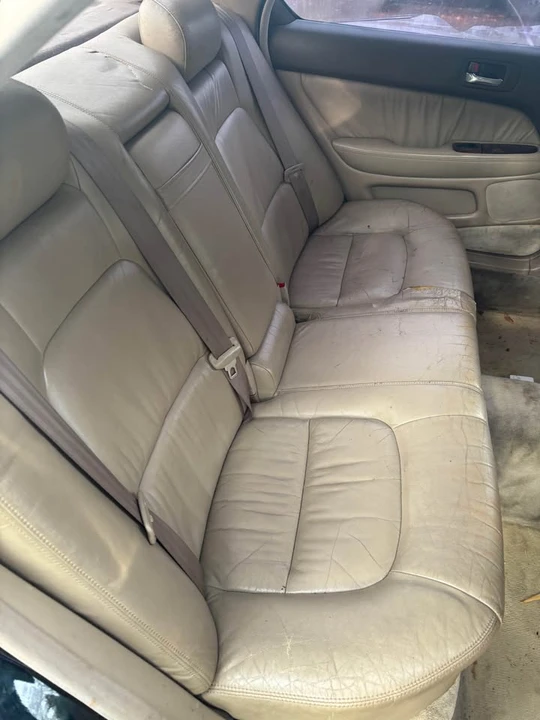 1996 Lexus LS 2nd Gen - Image 7 of 9