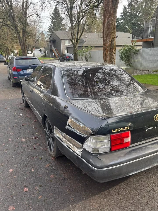 1996 Lexus LS 2nd Gen - Image 4 of 9