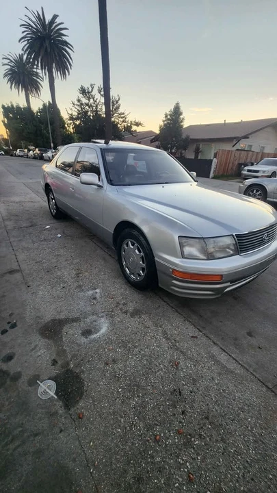 1996 Lexus LS 2nd Gen - Image 4 of 15