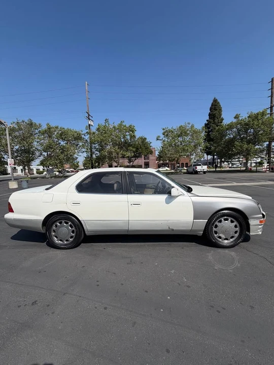 1996 Lexus LS 2nd Gen - Image 7 of 12