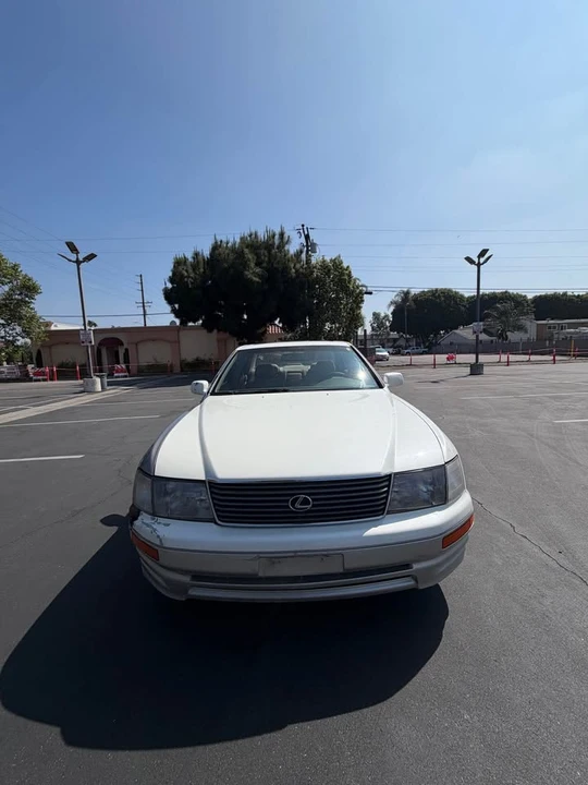 1996 Lexus LS 2nd Gen - Image 6 of 12