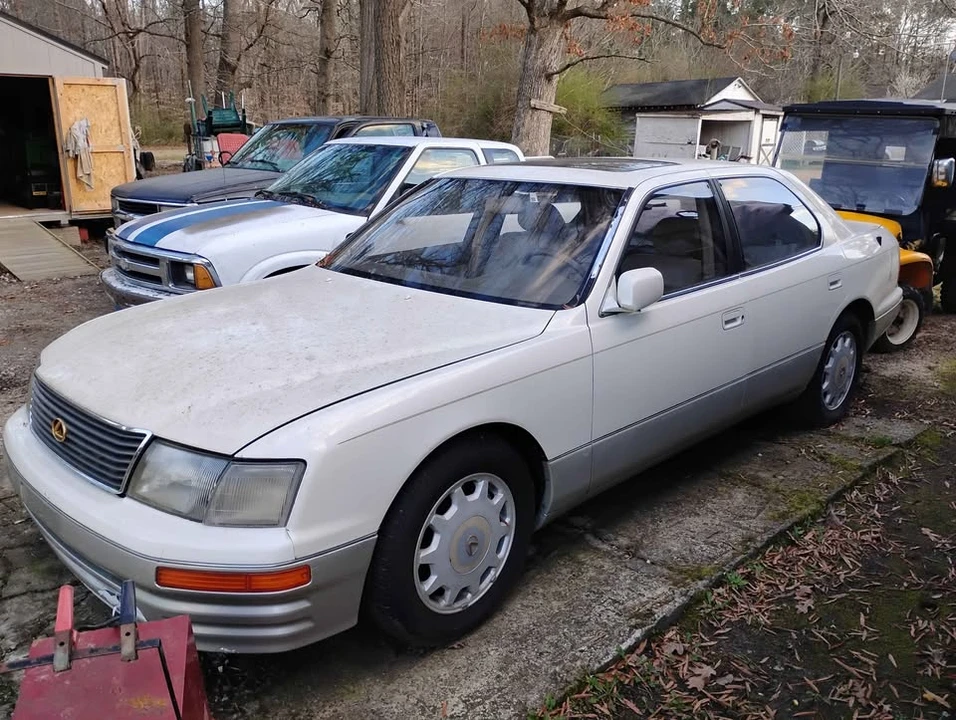 1996 Lexus LS 2nd Gen - Image 3 of 4