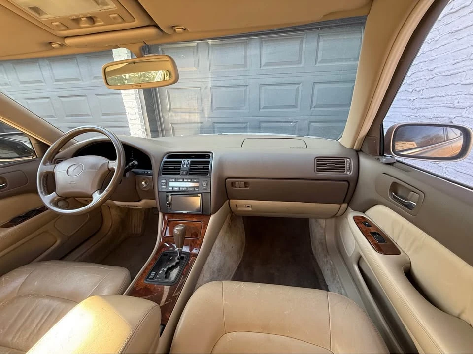 1996 Lexus LS 2nd Gen - Image 9 of 9