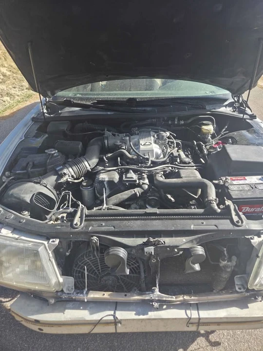 1996 Lexus LS 2nd Gen - Image 8 of 8
