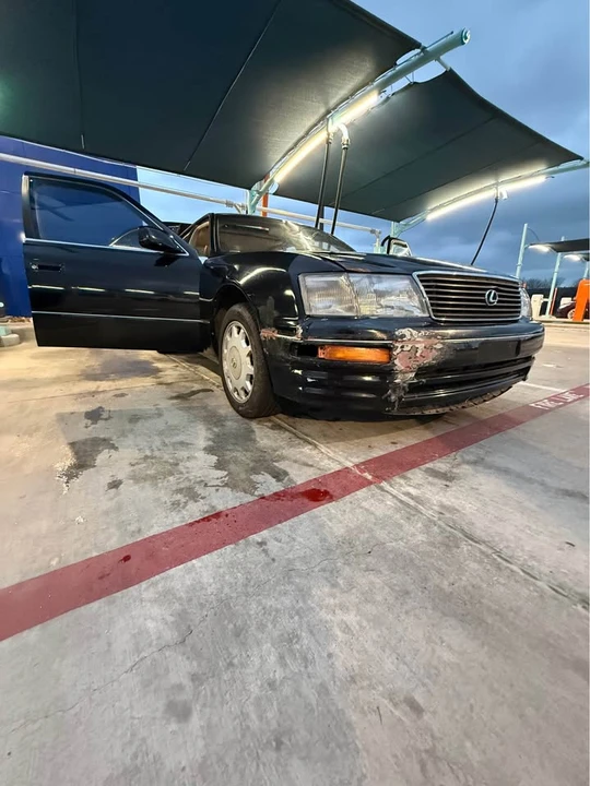 1996 Lexus LS 2nd Gen - Image 4 of 5