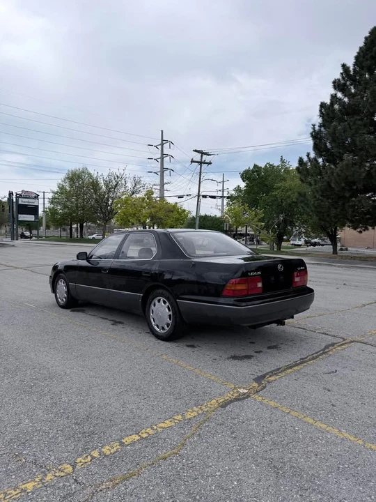 1996 Lexus LS 2nd Gen - Image 4 of 7