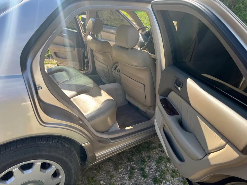 1996 Lexus LS 2nd Gen - Image 7 of 10