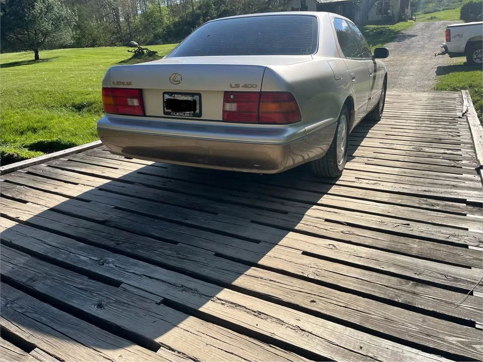 1996 Lexus LS 2nd Gen - Image 4 of 10