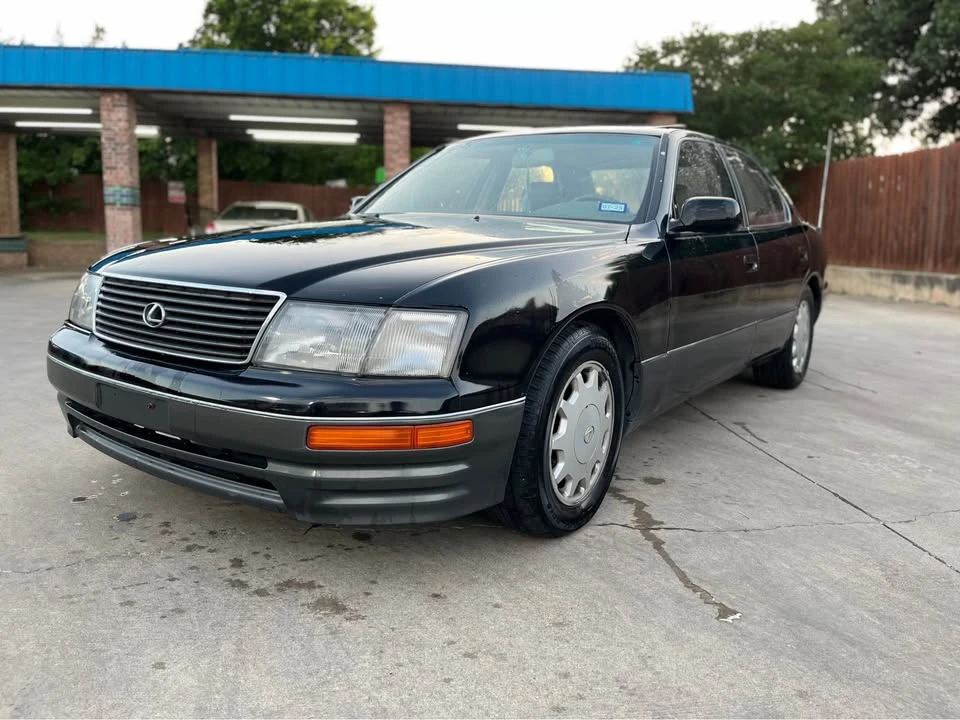 1996 Lexus LS 2nd Gen - Image 2 of 10