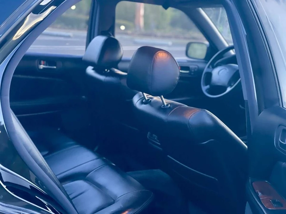 1996 Lexus LS 2nd Gen - Image 14 of 19
