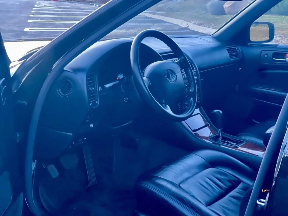 1996 Lexus LS 2nd Gen - Image 15 of 19