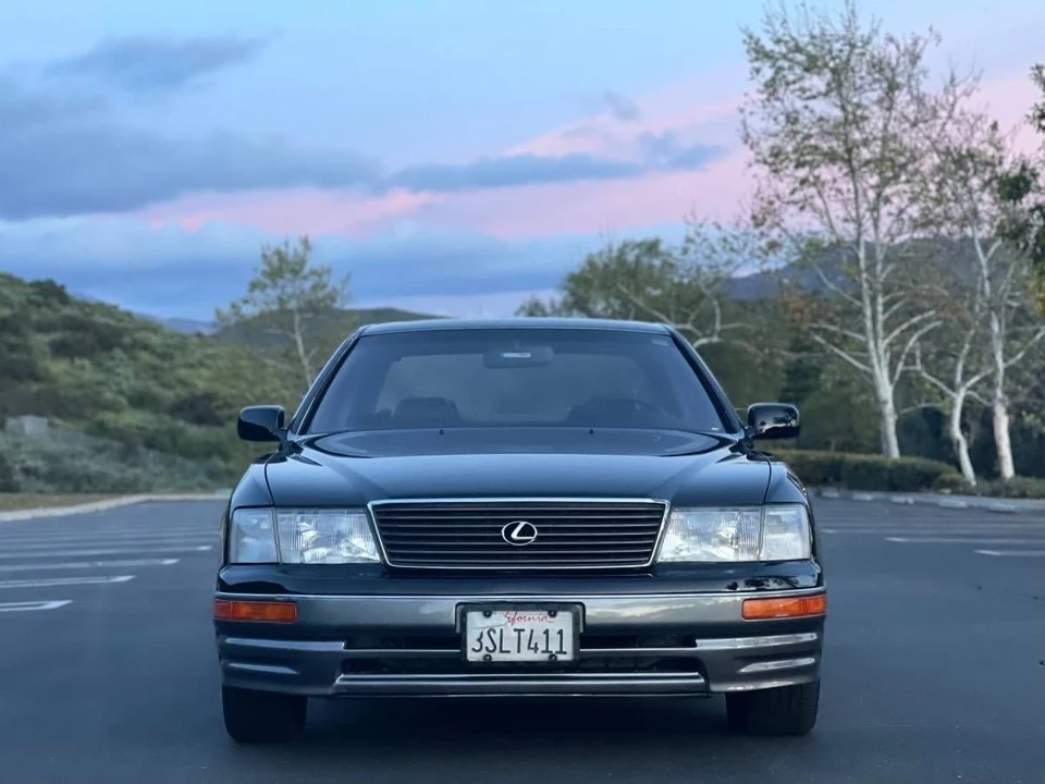 1996 Lexus LS 2nd Gen - Image 11 of 19