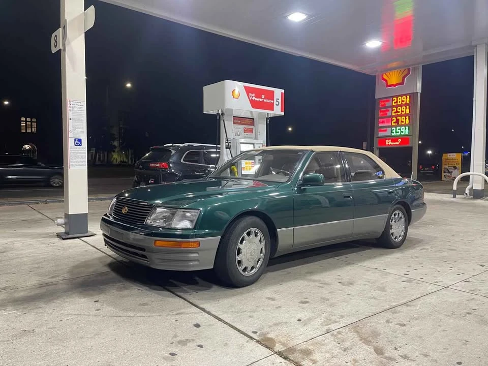 1996 Lexus LS 2nd Gen - Image 2 of 16