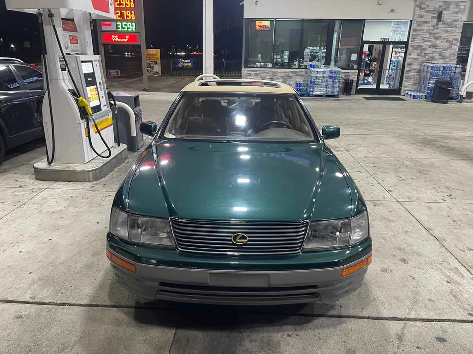 1996 Lexus LS 2nd Gen - Image 5 of 16