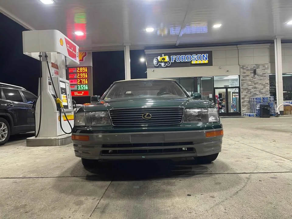 1996 Lexus LS 2nd Gen - Image 6 of 16