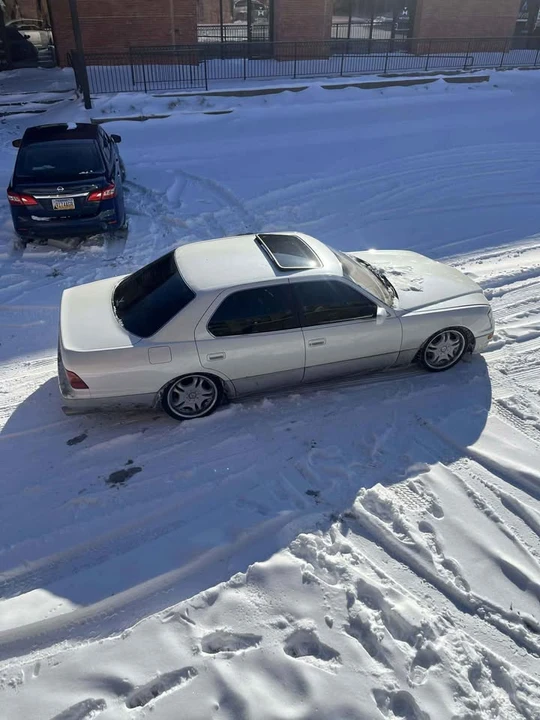 1996 Lexus LS 2nd Gen - Image 3 of 4
