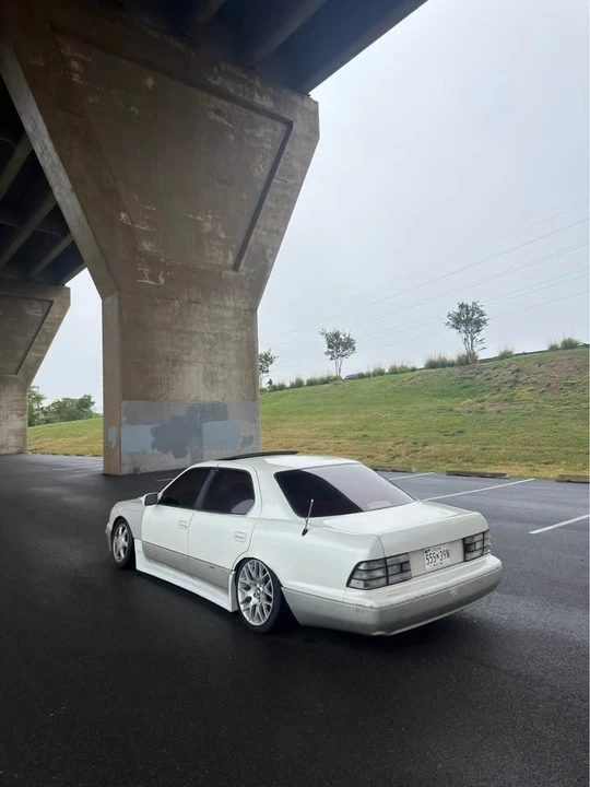 1996 Lexus LS 2nd Gen - Image 6 of 11