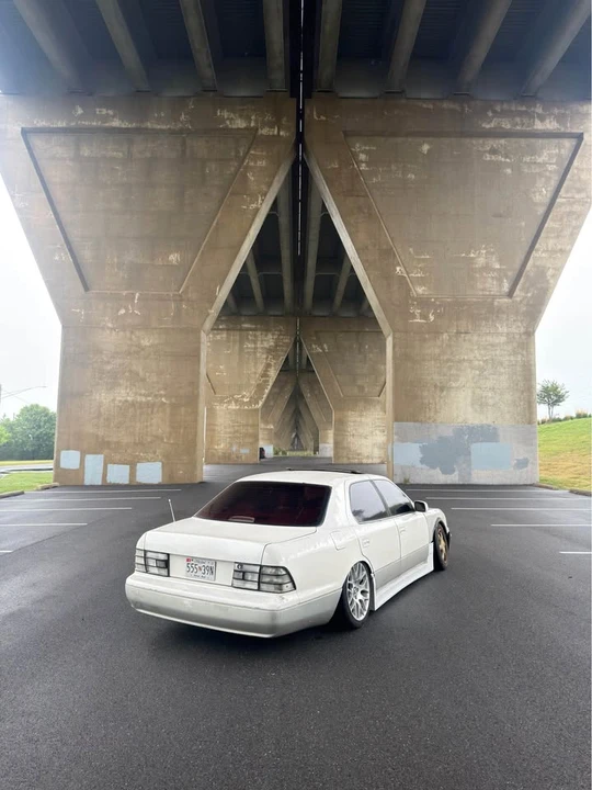 1996 Lexus LS 2nd Gen - Image 3 of 11