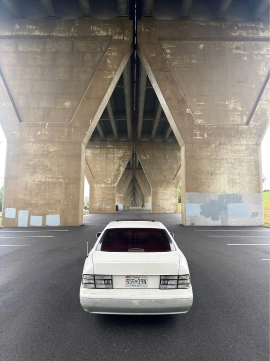 1996 Lexus LS 2nd Gen - Image 5 of 11