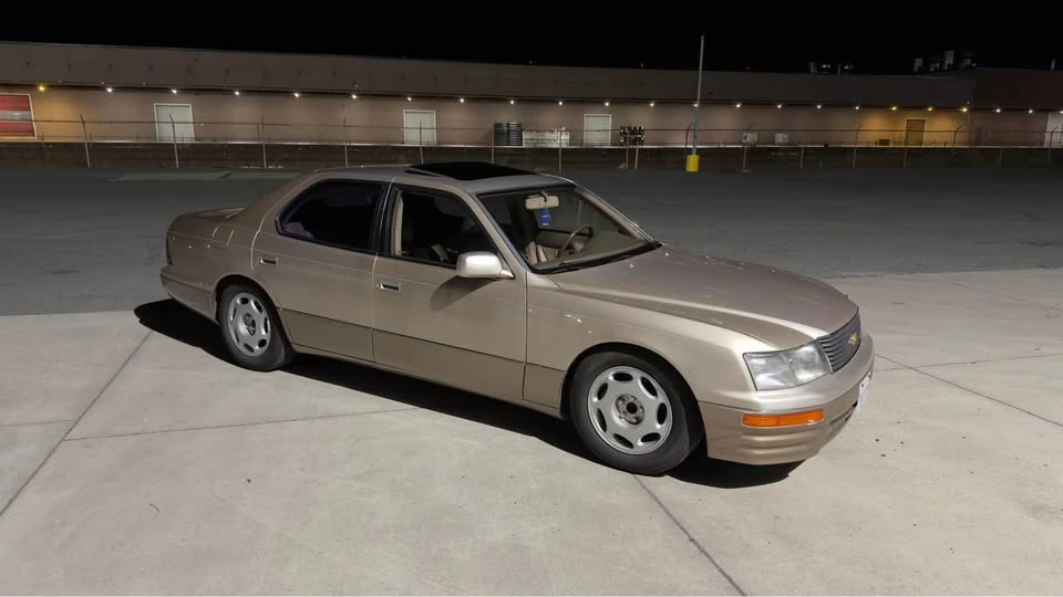 1996 Lexus LS 2nd Gen - Image 5 of 9