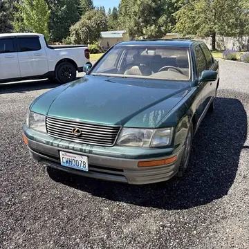 1996 Lexus LS 400 Sedan 4D