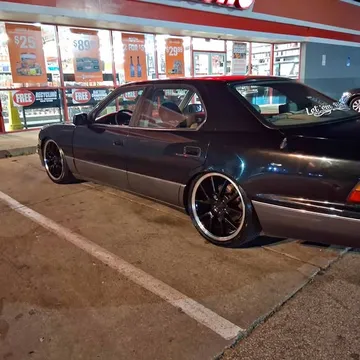 1996 Lexus LS 400 Sedan