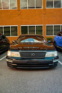 1996 Lexus LS 400 Sedan
