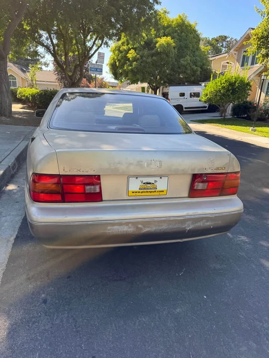 1996 Lexus LS 2nd Gen - Image 4 of 11