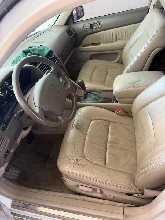 1996 Lexus LS 2nd Gen - Image 7 of 8