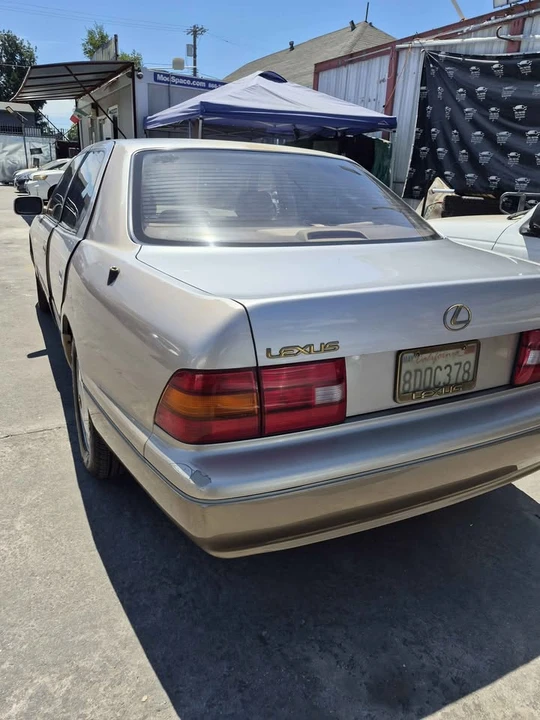 1996 Lexus LS 2nd Gen - Image 4 of 5