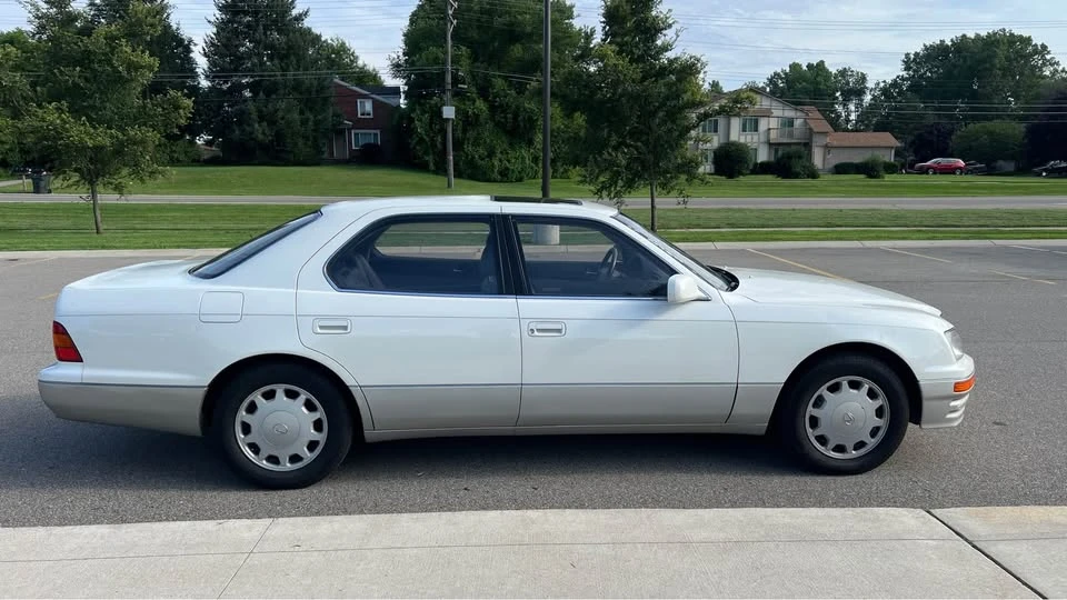 1996 Lexus LS 2nd Gen - Image 4 of 20