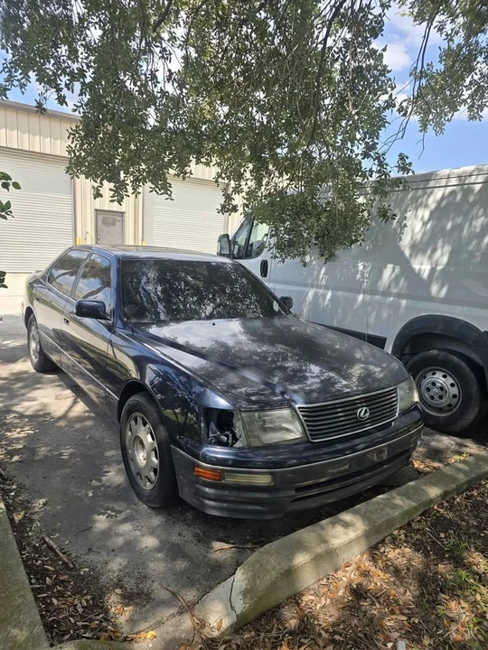 1996 Lexus LS 2nd Gen - Image 3 of 5