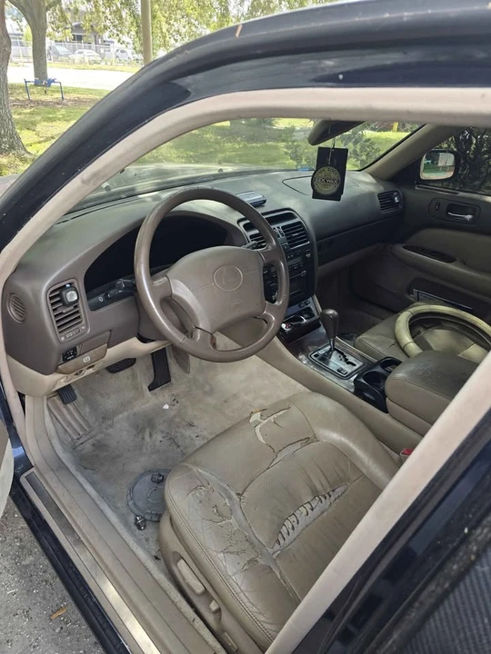 1996 Lexus LS 2nd Gen - Image 5 of 5