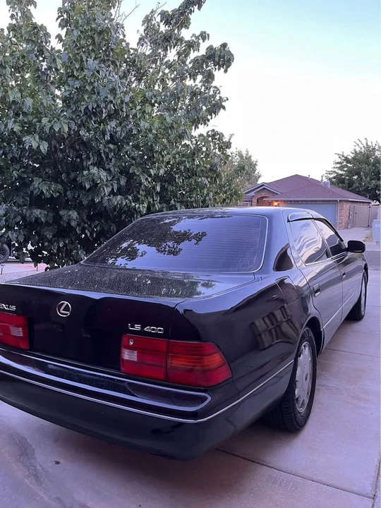1996 Lexus LS 2nd Gen - Image 2 of 5