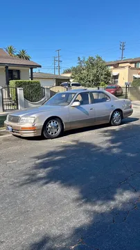 1996 Lexus LS 400 Sedan
