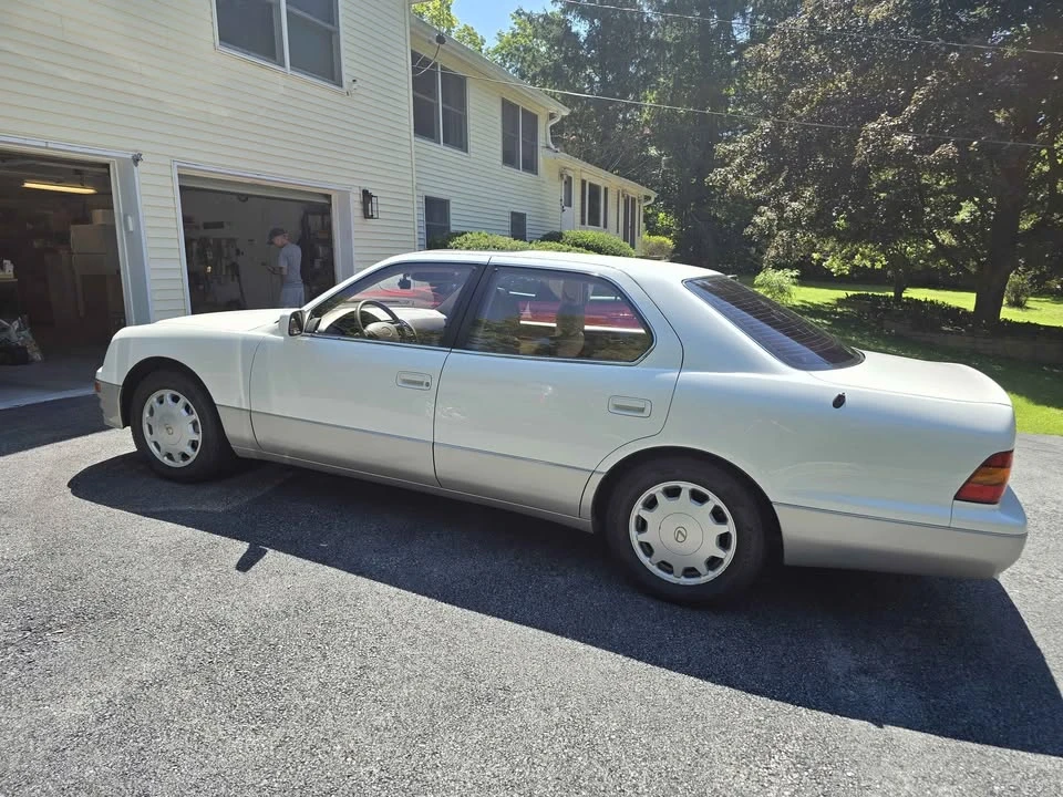1996 Lexus LS 2nd Gen - Image 4 of 20