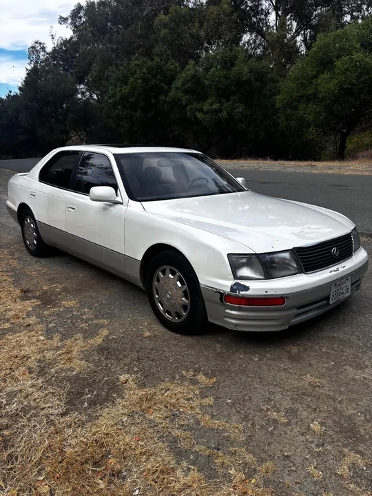 1996 Lexus LS 2nd Gen - Image 8 of 8