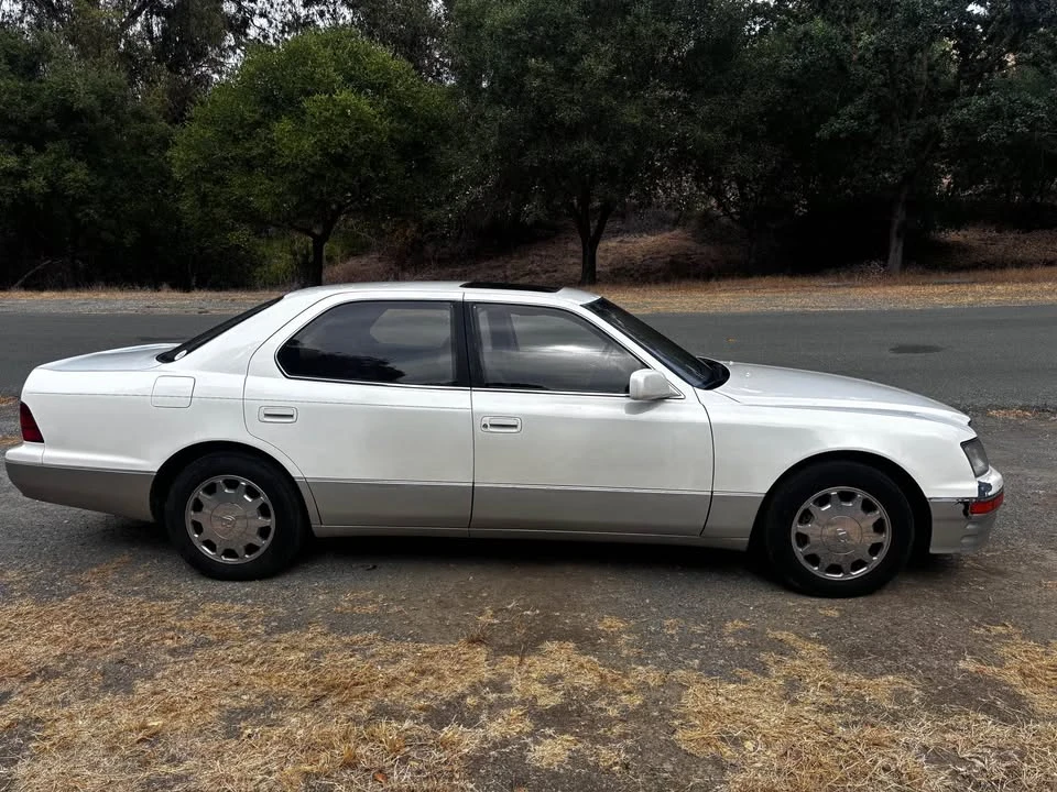 1996 Lexus LS 2nd Gen - Image 6 of 8