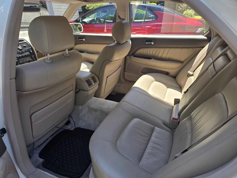 1996 Lexus LS 2nd Gen - Image 12 of 20