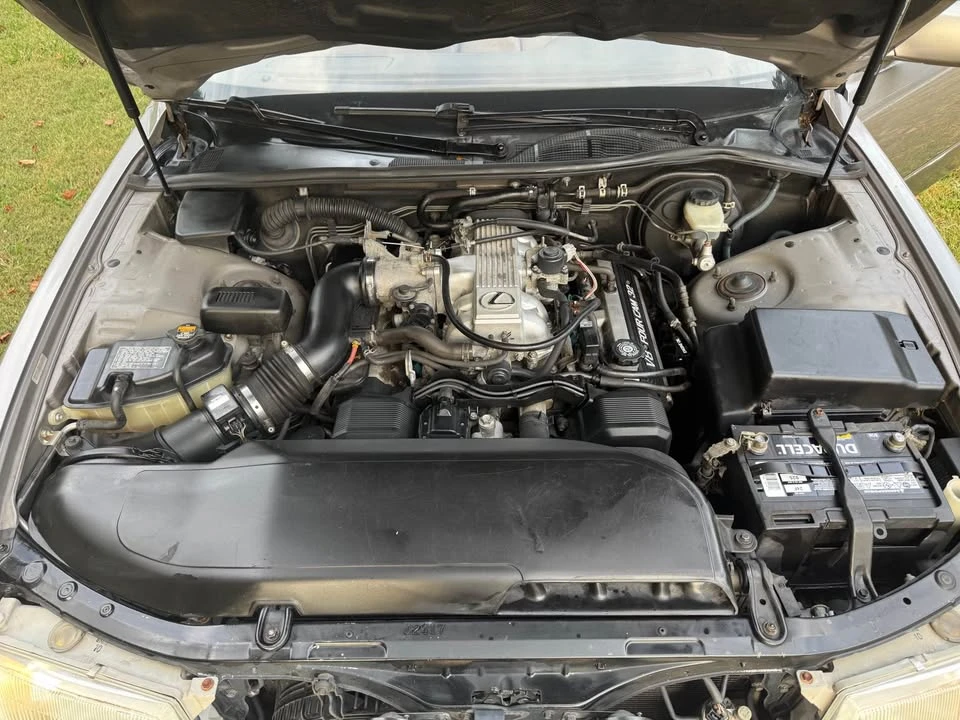 1996 Lexus LS 2nd Gen - Image 12 of 17