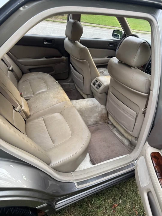 1996 Lexus LS 2nd Gen - Image 9 of 17