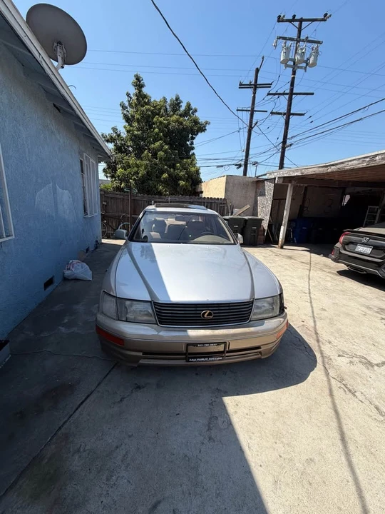 1996 Lexus LS 2nd Gen - Image 4 of 6