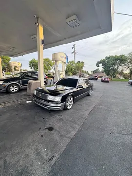 1996 Lexus LS 400 Sedan 4D