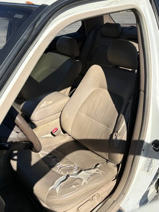 1996 Lexus LS 2nd Gen - Image 5 of 8