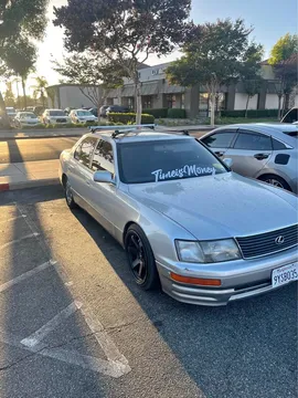 1996 Lexus LS 400 Sedan