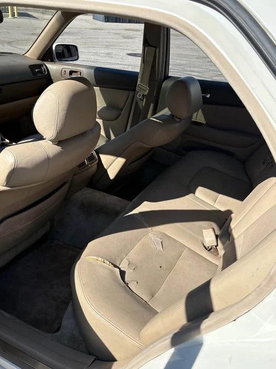 1996 Lexus LS 2nd Gen - Image 6 of 8
