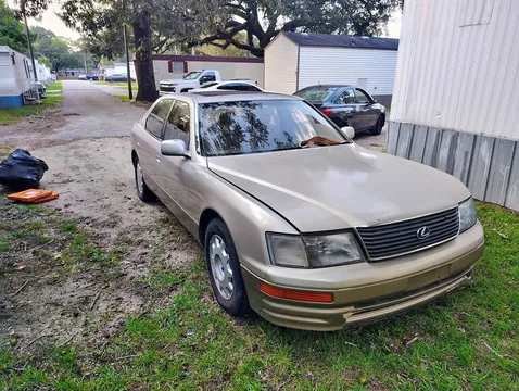 1996 Lexus LS 400 Sedan 4D