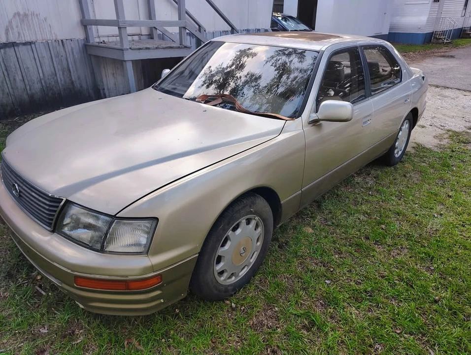 1996 Lexus LS 2nd Gen - Image 3 of 4