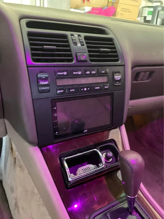 1996 Lexus LS 2nd Gen - Image 8 of 9